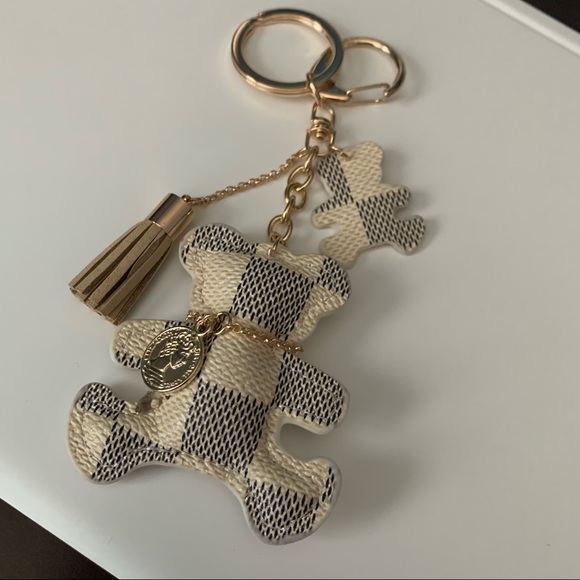 NIP Mama and baby white grid bear keychain - Picture 3 of 3